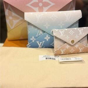 Louis Vuitton Multicolor Envelope Wallet Set